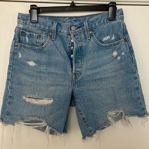 LEVI JEAN SHORTS